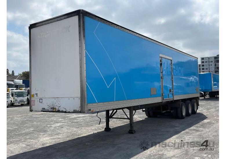 caption 2004 Vawdrey VB-S3 44ft Tri Axle Pantech Trailer