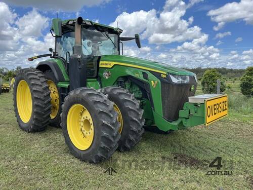 2021 John Deere 8R Agricultural Tractor