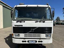 1993 Volvo FL7 6x4 Tipper - picture0' - Click to enlarge