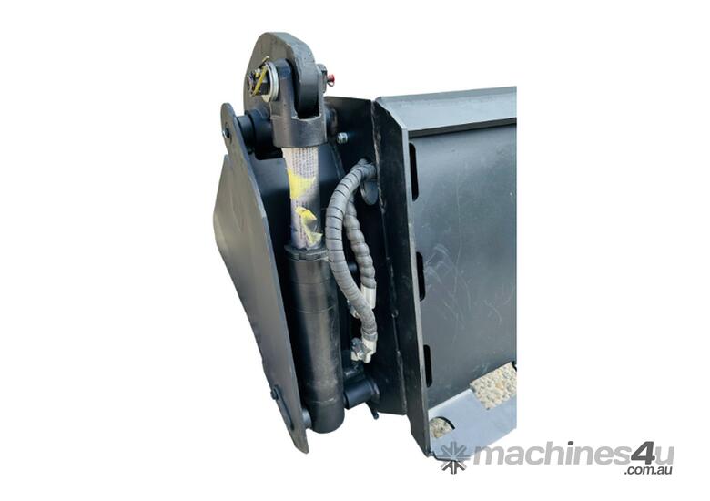 caption Leveller/ Spreader Bar (Levelling Bar) for Bobcat S70