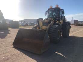 2018 Komatsu WA270-8 Articulated Front End Loader - picture1' - Click to enlarge