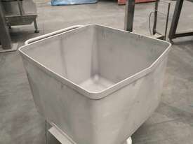 Euro bins 200 liters for meat and food production - picture0' - Click to enlarge