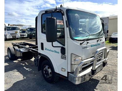 2009 ISUZU NH NPR PREMIUM CAB CHASSIS TRUCK 