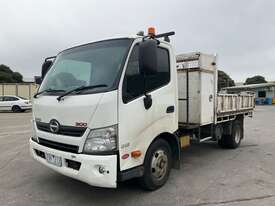 2013 Hino 300 616 Tipper - picture1' - Click to enlarge