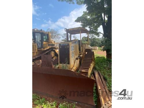 caption 2008 CAT D5N Crawler Dozer