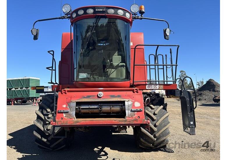 2009 CASE IH 7088 Combine