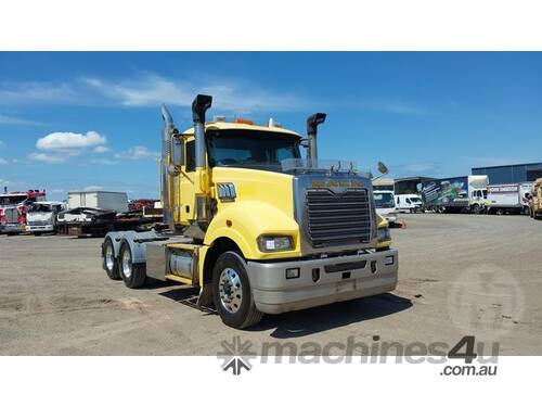 Mack Superliner CLXT