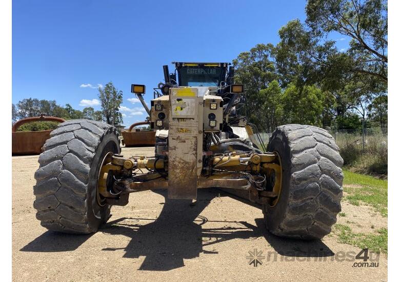 caption 2011 Caterpillar 24M Motor Grader
