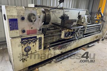 LA Centre Lathe 660.0 mm X 3000.0 mm Centres