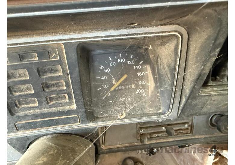 caption Holden WB Ute