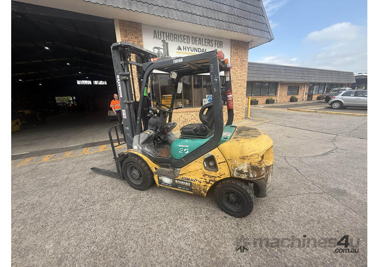 caption 2.5 Tonne Forklift For Sale