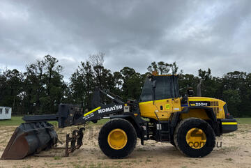 Komatsu WA250PZ-6 Loader/Tool Carrier Loader Komatsu WA250PZ-6 Loader/Tool Carrier Loader