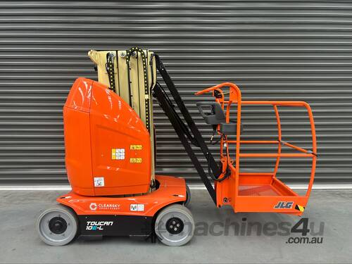 caption JLG T10 E Verticle Mast Lift