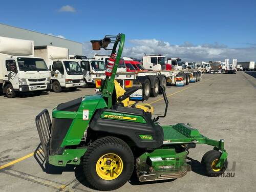 2017 John Deere Z997R Ride On Mower