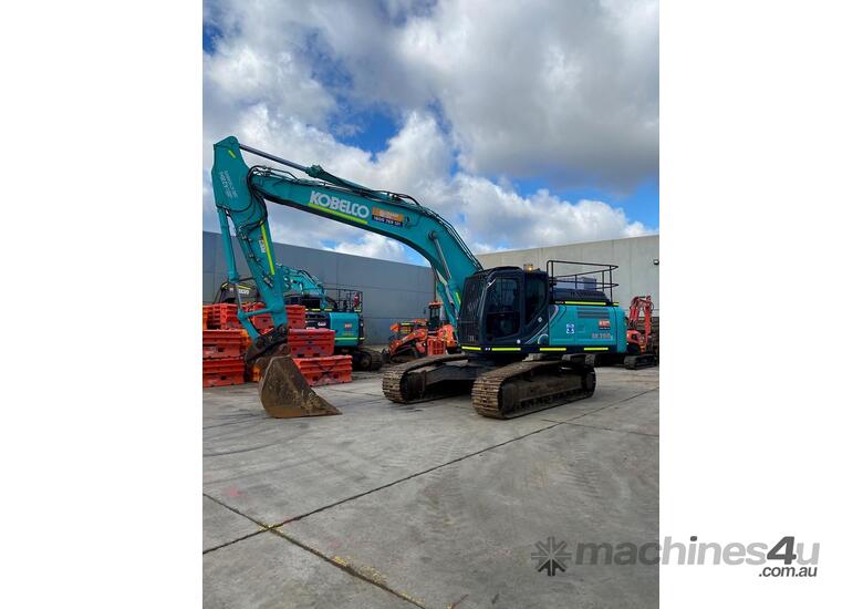 caption 2019 Kobelco SK300LC-10