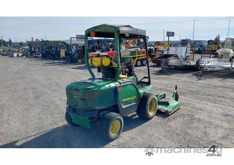 caption John Deere 1565