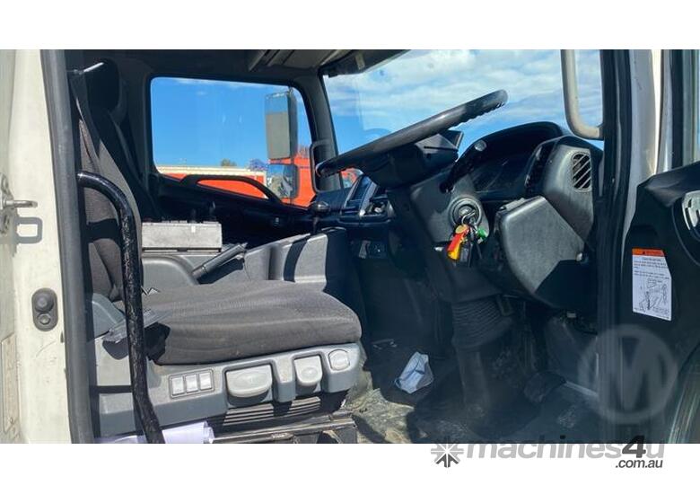 caption Hino FM500/2628