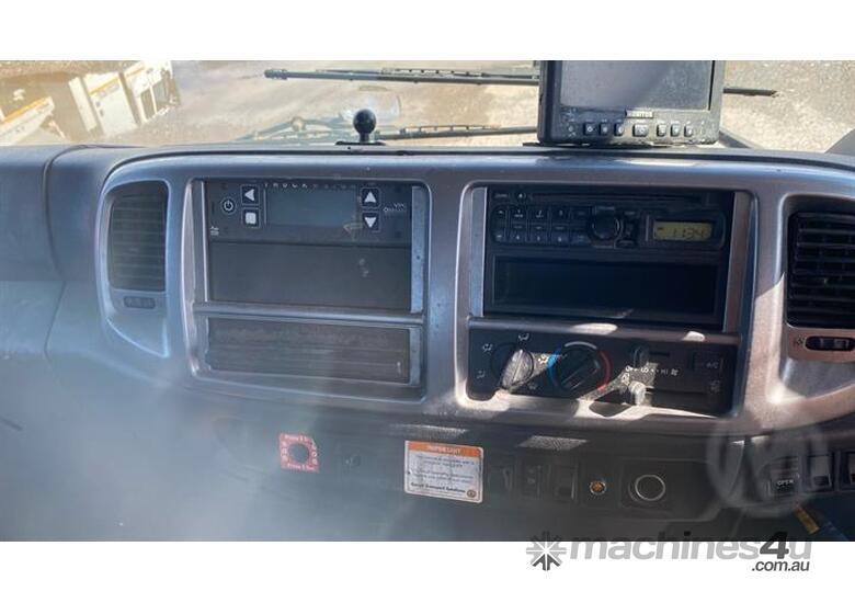 caption Hino FM500/2628