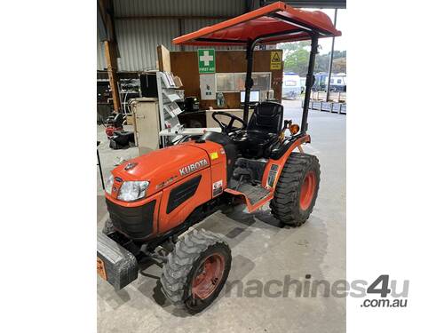 Kubota B2320 Tractor