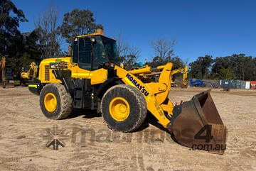 Komatsu WA320-8 Loader/Tool Carrier Loader Komatsu WA320-8 Loader/Tool Carrier Loader