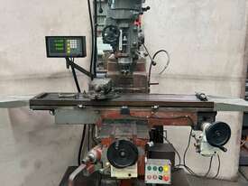 King Rich KR-3000SL milling machine with DRO - picture0' - Click to enlarge