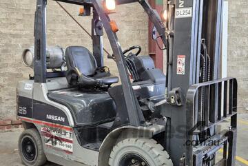 Nissan Forklift   Gas Nissan Forklift   Gas