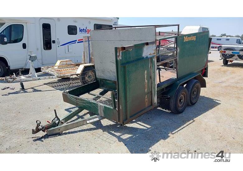 caption John Papas Trailers box Trailer