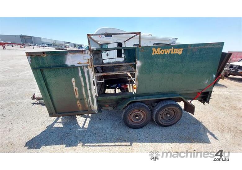 caption John Papas Trailers box Trailer