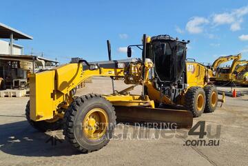 CAT 150-14 Motor Graders