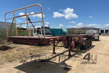 2017 Barker Heavy Duty Tri Axle Tri Axle Skel Trailer