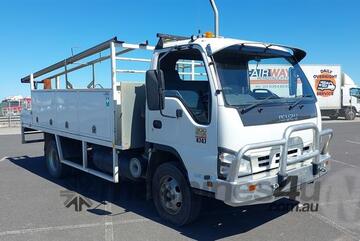 Isuzu   NPR Isuzu   NPR