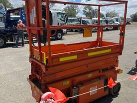 2015 JLG R6 Scissor Lift (Electric) - picture1' - Click to enlarge