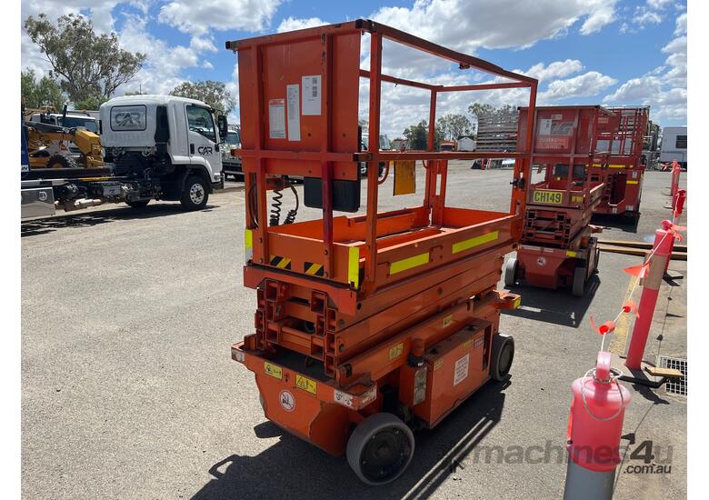 2015 JLG R6 Scissor Lift (Electric)