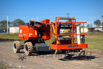 JLG 340AJ Boom Lift Access & Height Safety