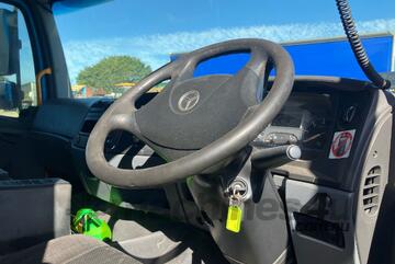 2009 Mercedes Benz Atego 2329 Curtainsider