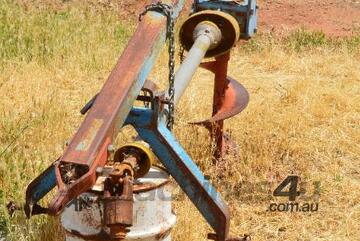 Berends   Post Hole Digger
