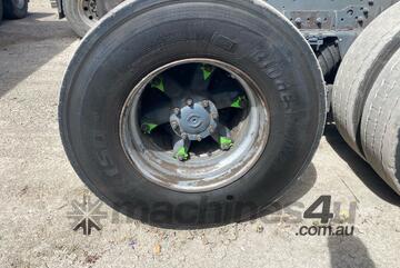 Iveco 2004   ACCO Cab Chassis