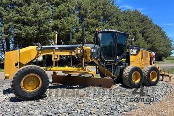 Caterpillar 2014   12M