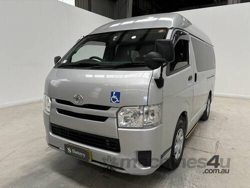 2016 Toyota Hiace *Wheelchair Lift* Van (Petrol) (Auto)