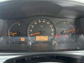 2016 Toyota Hiace *Wheelchair Lift* Van (Petrol) (Auto) - picture0' - Click to enlarge