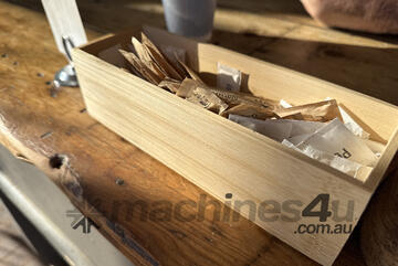 2010 KENWORHT coffee Reg Expiry: UNREGISTER