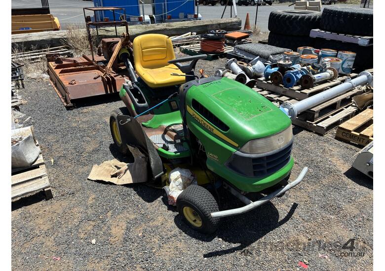 John Deere Ride On Mower