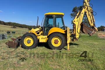 New Holland   LB 115 BACKHOE