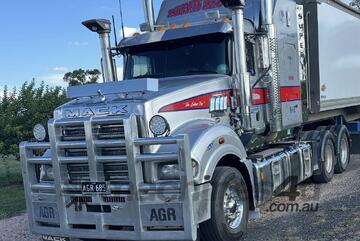 2016 Mack Superliner Prime Mover.