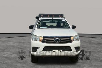 Toyota 2016   Hilux Petrol