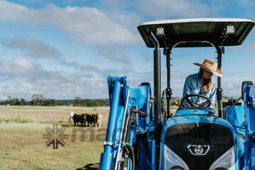 Landini Discovery 75 4WD ROPS Tractor and 4-in-1 Loader Package