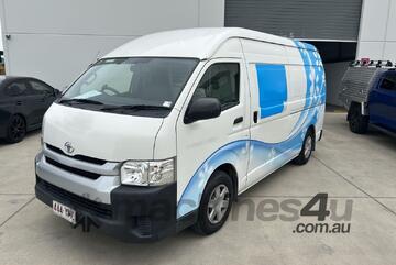 Toyota 2018   Hiace Diesel
