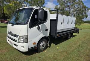 2015 Hino 300 616 Wide - Hybrid AMT 4.5 GVM + 3.5 Truck