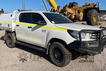 Toyota   Hilux GUN126R