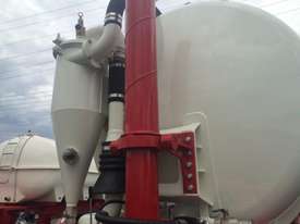 Chassis Line Semi  Tanker Trailer - picture1' - Click to enlarge